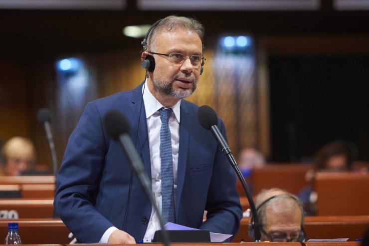 Ertürk, Fransa'da yerel yönetimler kongresine katıldı