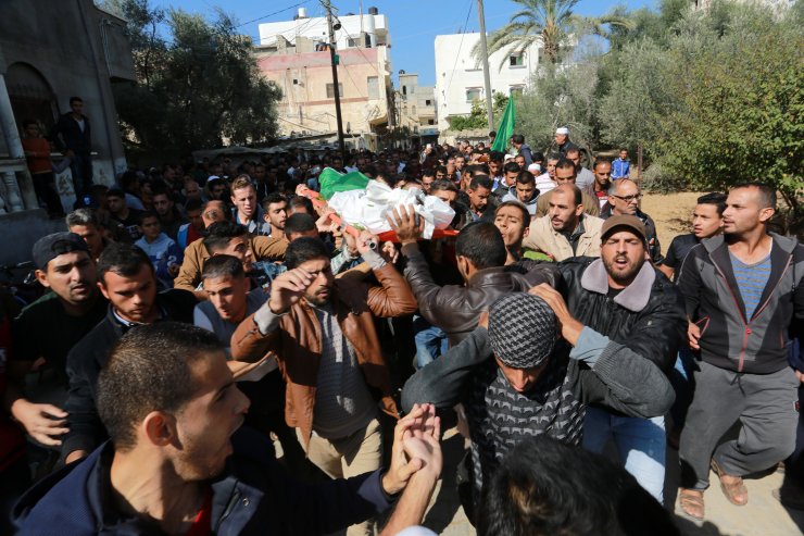 İsrail saldırısında şehit olan 7 Filistinli defnedildi