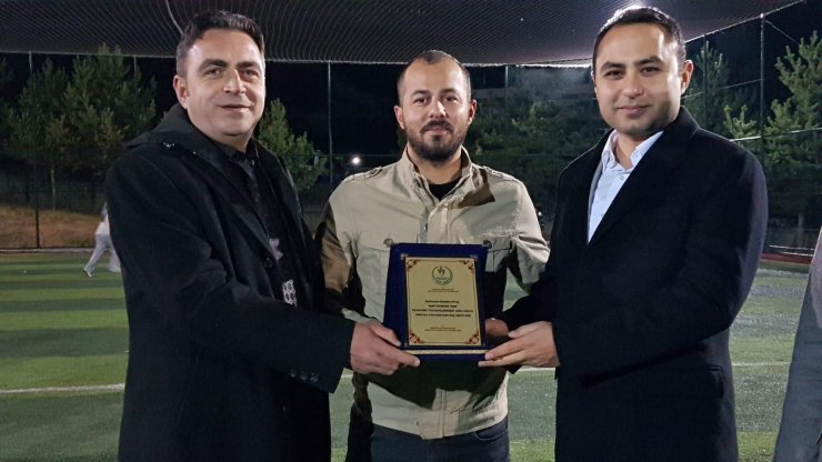 Suşehri'nde kurumlararası futbol turnuvası