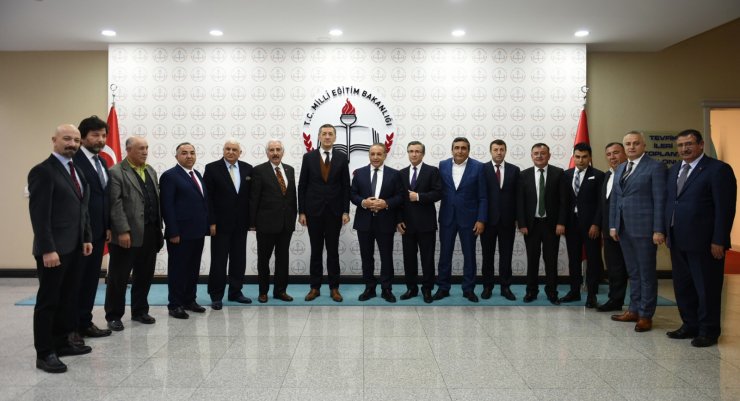 Bakan Selçuk Balalı işverenleri kabul etti