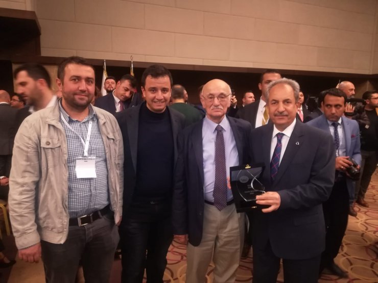 Başkan Akkaya'ya başarı ödülü