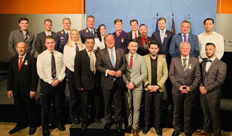 Almanya'da 4 Türk'e "Kahramanlık Madalyası" verildi