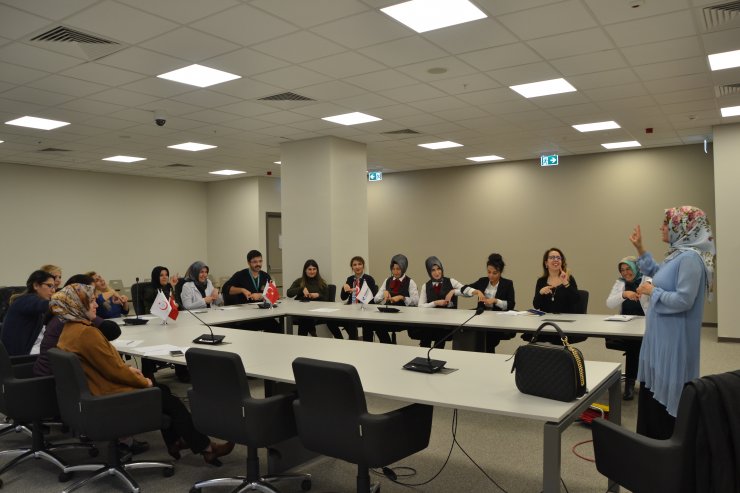 Yozgat’ta sağlık çalışanlarına işaret dili eğitimi