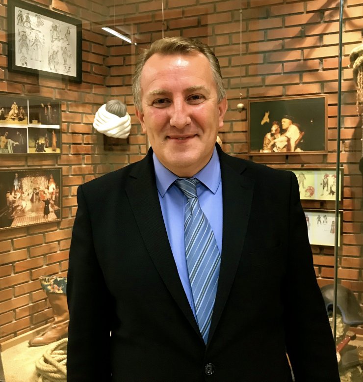 Bu kentte tiyatrolar kapalı gişe oynuyor