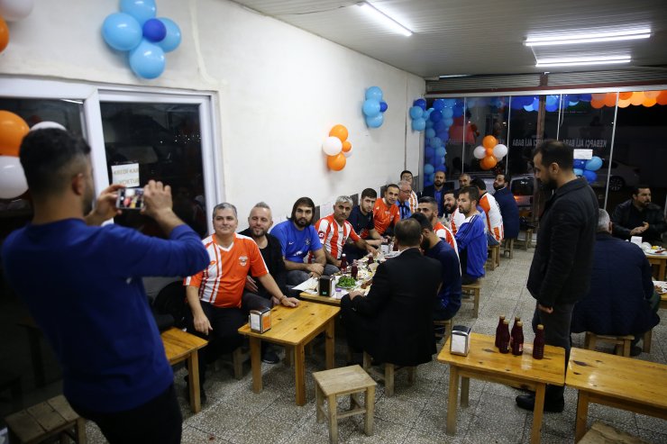 Adana'da derbi öncesi dostluk yemeği