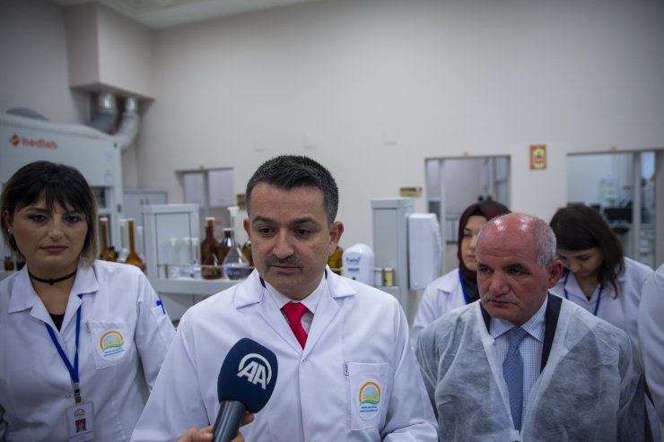 Bakan Pakdemirli'den "ambalajsız ürün" uyarısı