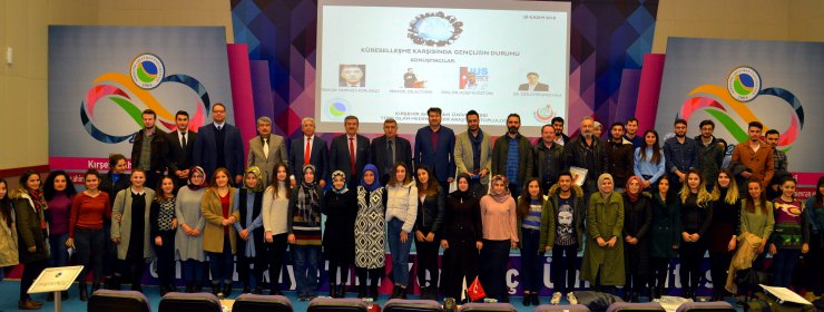 AEÜ'de "Küreselleşme Karşısında Gençliğin Durumu" konferansı