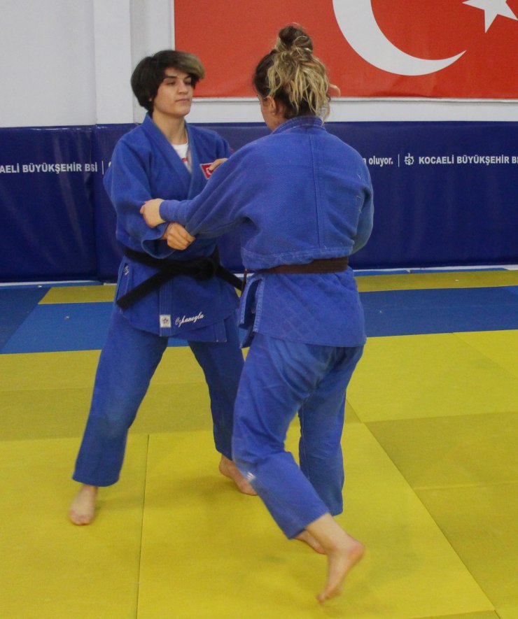 Dünya şampiyonu Zeynep Çelik'in hedefi olimpiyat madalyası