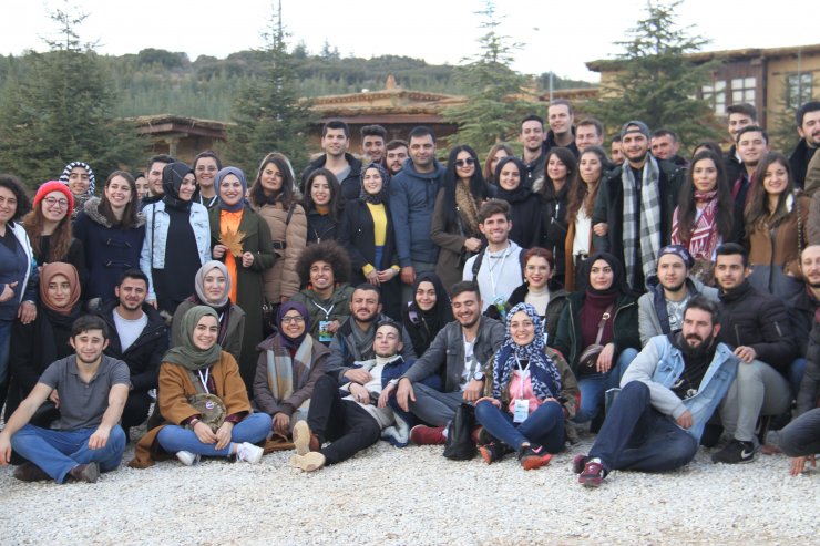 Genç çiftçiler sanatçılar köyünde buluştu