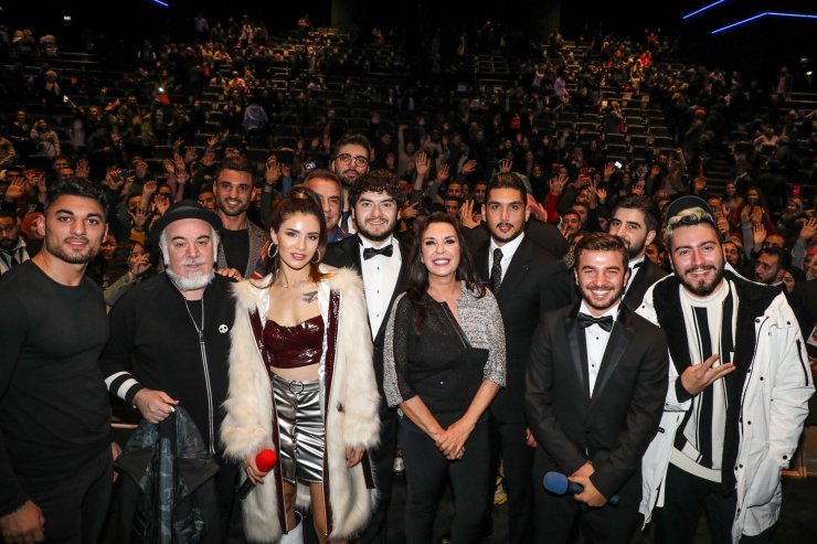 "Kafalar Karışık" filminin galası Almanya'da yapıldı