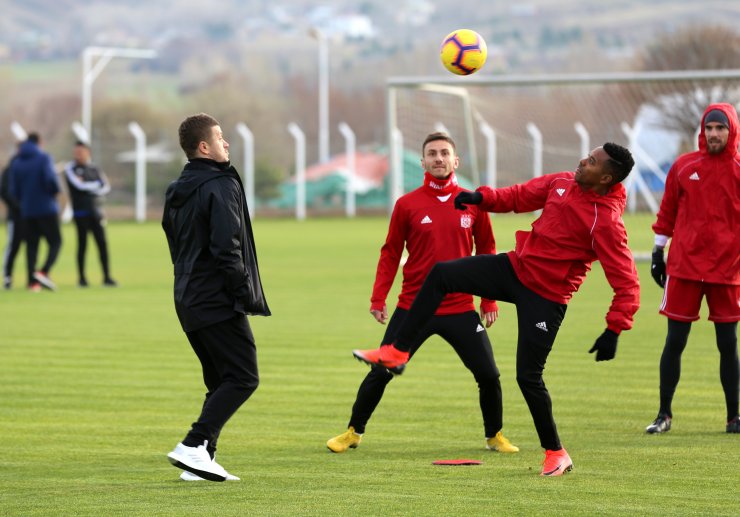 Sivasspor'da Göztepe mesaisi başladı