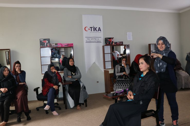 TİKA'dan Afgan kadınların mesleki eğitim kurslarına destek