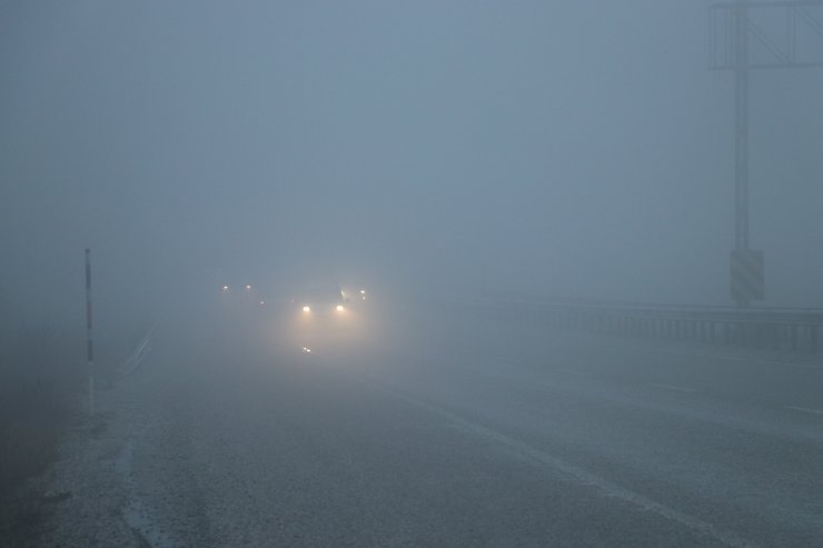Denizli'de yoğun sis ulaşımı aksattı