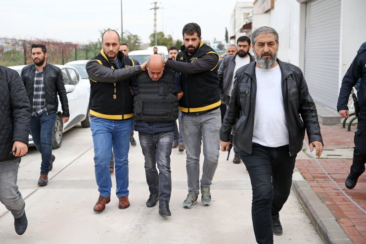 GÜNCELLEME - Adana'da belediye binasındaki silahlı saldırı