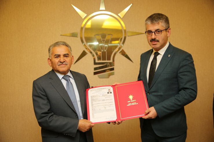 Memduh Büyükkılıç, resmen adaylık başvurusunda bulundu