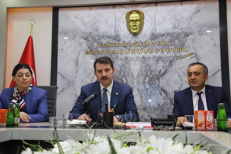 Vali Ayhan'dan TCDD Bölge Müdürlüğüne ziyaret