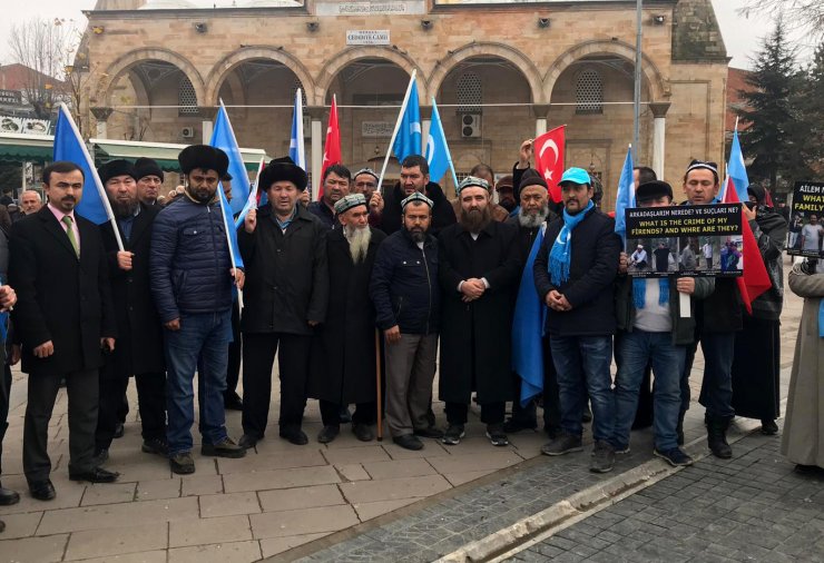 Doğu Türkistan için yürüyen grup Düzce'de