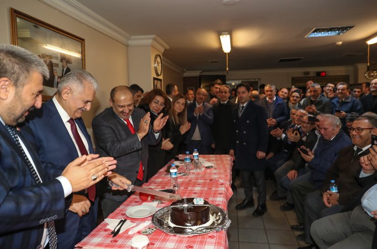 TBMM Başkanı Yıldırım'dan taksicilere ziyaret