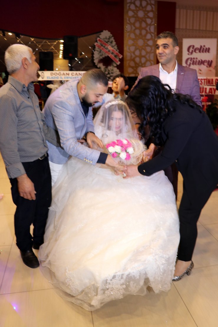 Zihinsel ve bedensel engelli Rojda, damatsız gelin oldu