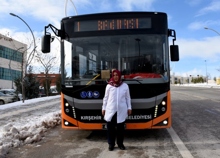"Git, evinde bulaşık yıka" diyenlere inat otobüs şoförü oldu