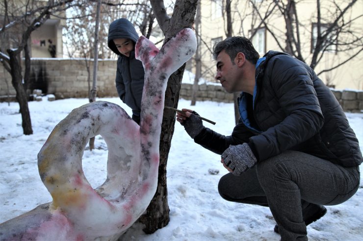 "Kardan canavar" ilgi odağı oldu