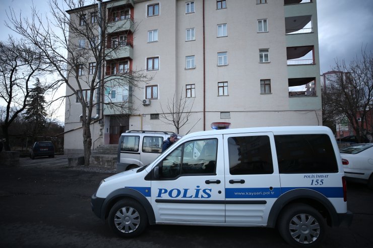 14 yaşındaki çocuk kazara annesini vurdu