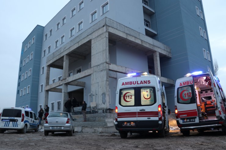 Asansör boşluğuna düşen 2 işçi öldü