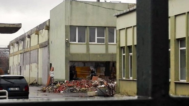 Kocaeli'de işçiler çatıdan düştü: 1 ölü, 1 yaralı