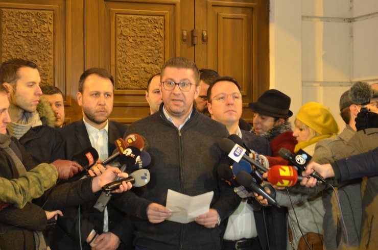 Makedonya Meclisi'nin isim değişikliğini onaylaması