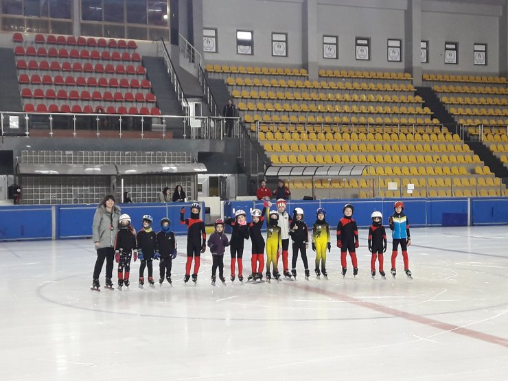 Sürat Pateni Federasyon Kupası yarışları başladı