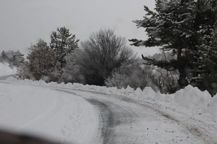 Beypazarı'nda kar etkili oldu
