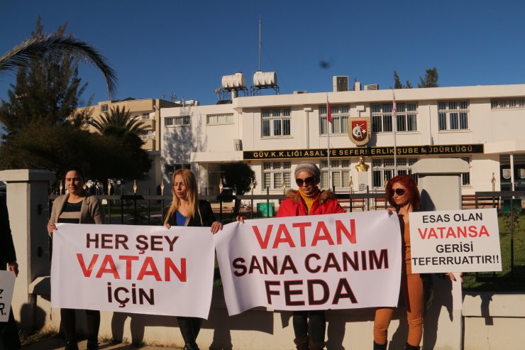 KKTC'de kadınlardan askerlik başvurusu