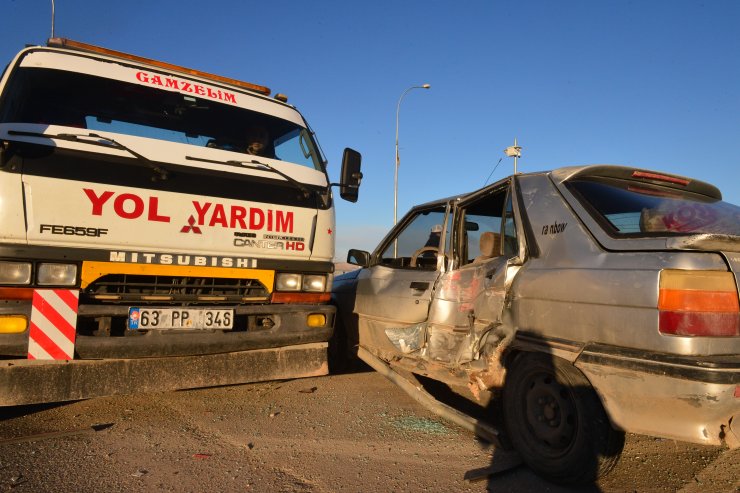 Şanlıurfa'da minibüs ile otomobil çarpıştı: 5 yaralı