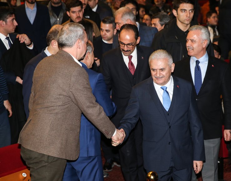 Esat Kabaklı 50. sanat yılını kutladı