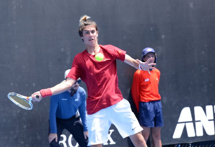 Milli tenisçi Bora Şengül, Avustralya Açık’ta teklerde elendi