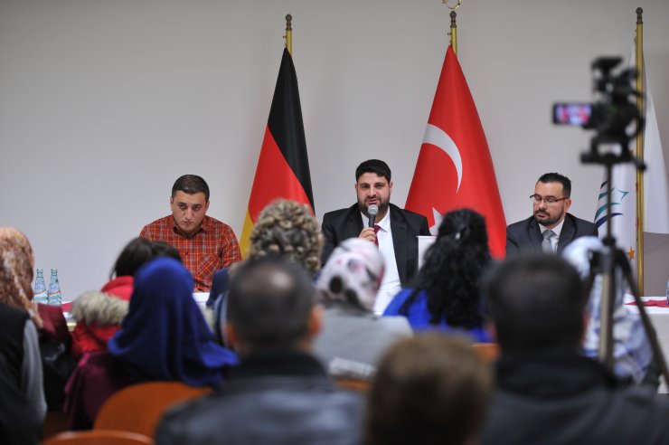 Almanya'da "Türkiye'nin Darbeler Tarihi" konferansı