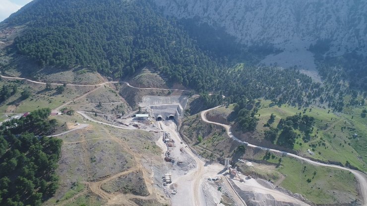 Başkan Özaltun'dan Gembos Yolu açıklaması