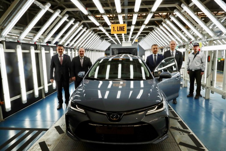 "Yeni Toyota Corolla"nın hattan çıkış töreni