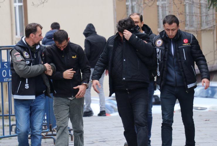 GÜNCELLEME - Uyuşturucu hapları tampona gizlemişler