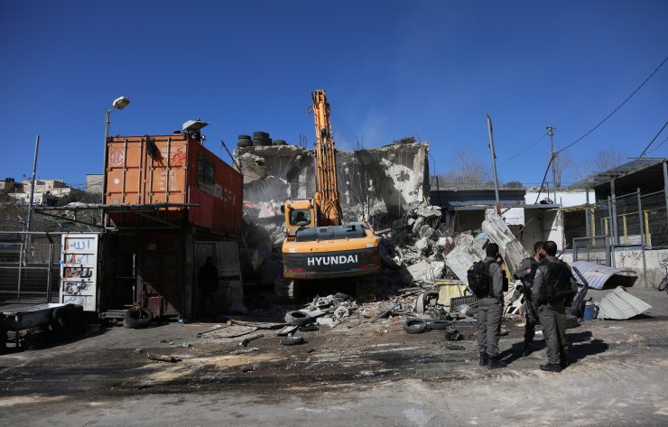 İsrail Doğu Kudüs'te Filistinlilere ait binayı yıktı