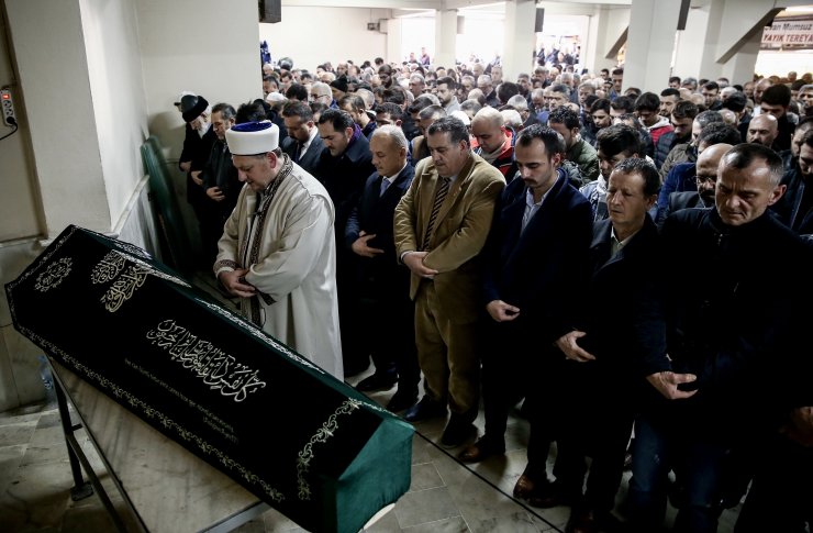 Tuzla'daki gemi yangını