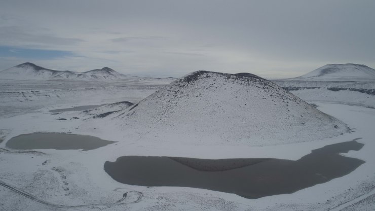 Meke Gölü ve obruklar 