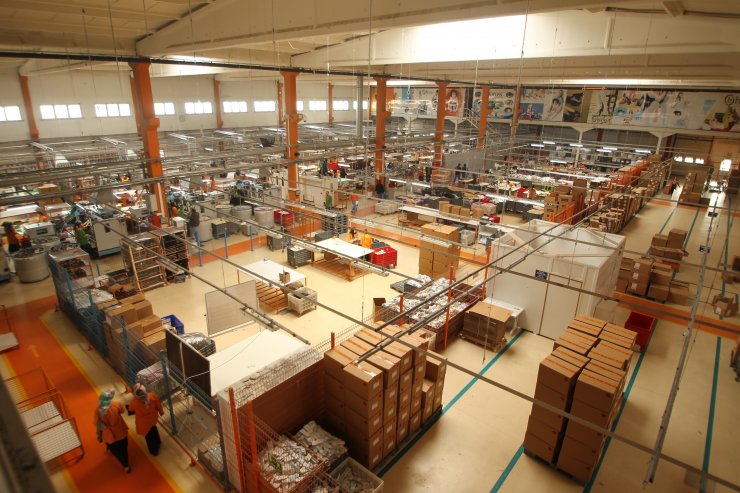 Ürettikleri çorapları 61 ülkeye ihraç ediyorlar