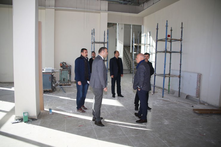 Belediye Başkanı Çalışkan, spor yatırımını inceledi