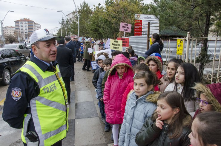 "Öncelik Hayatın, Öncelik Yayanın" kampanyası
