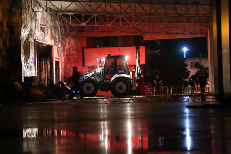 GÜNCELLEME 2 - Adana'da fabrikada yangın