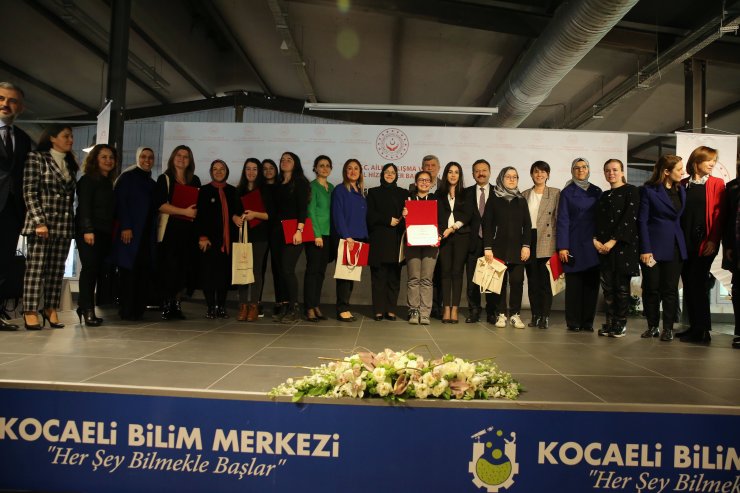 "Kadınlarımıza yaptığımız yatırımlar toplumun geleceğine yapılıyor"