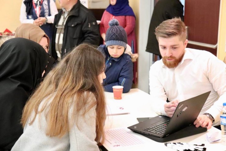 Almanya'da Türk gençlerine yönelik "Öğrenci Fuarı"