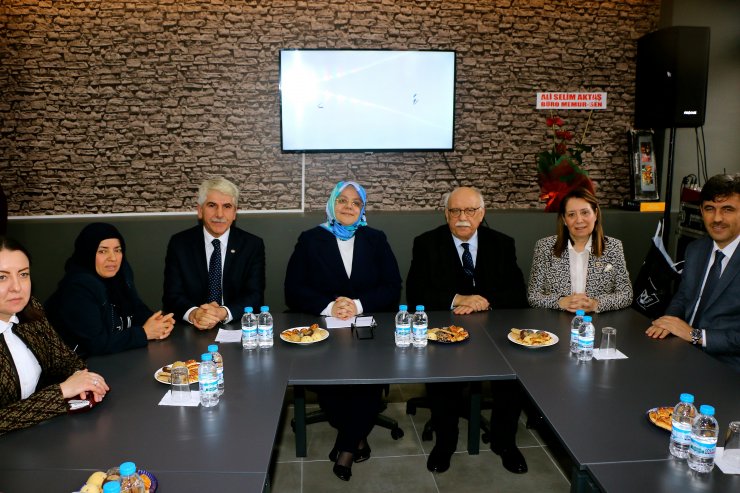 "Yerel seçimleri zaferle taçlandıracağız"