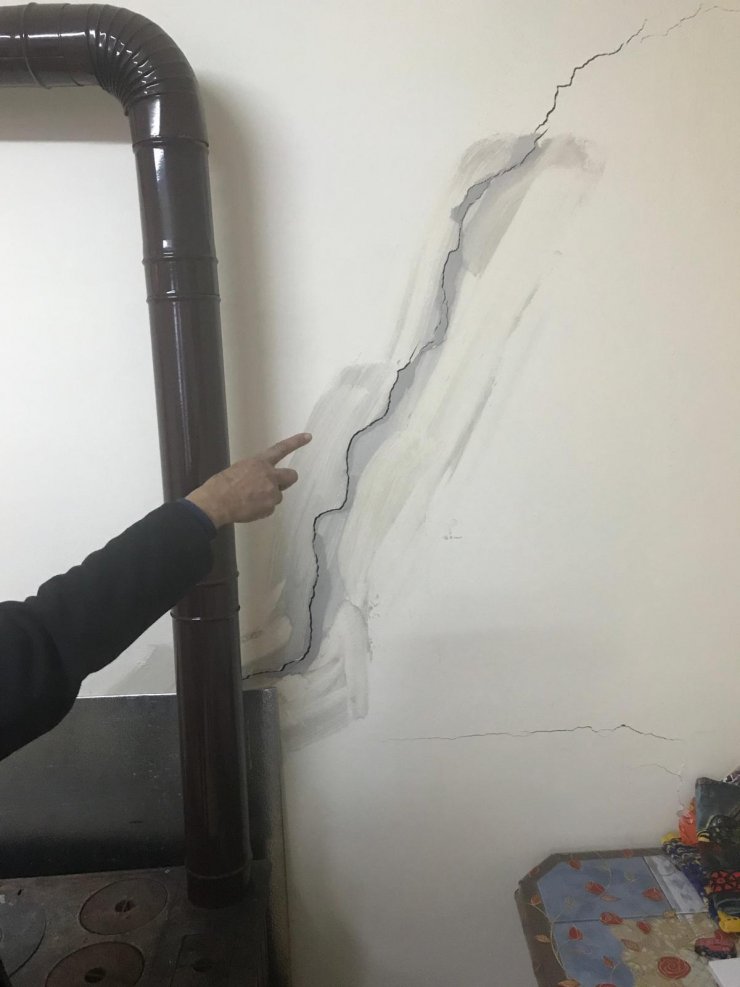 GÜNCELLEME - Ordu'da heyelan nedeniyle bazı evler boşaltıldı